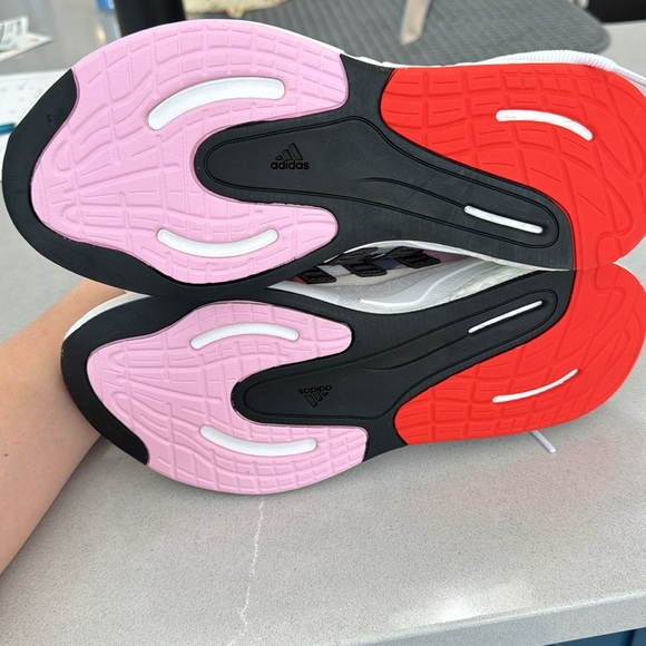 Adidas x Marimekko Ultraboost 5.0 Low-Top Sneakers White size 8.5 mens (unisex) - Picture 3 of 5